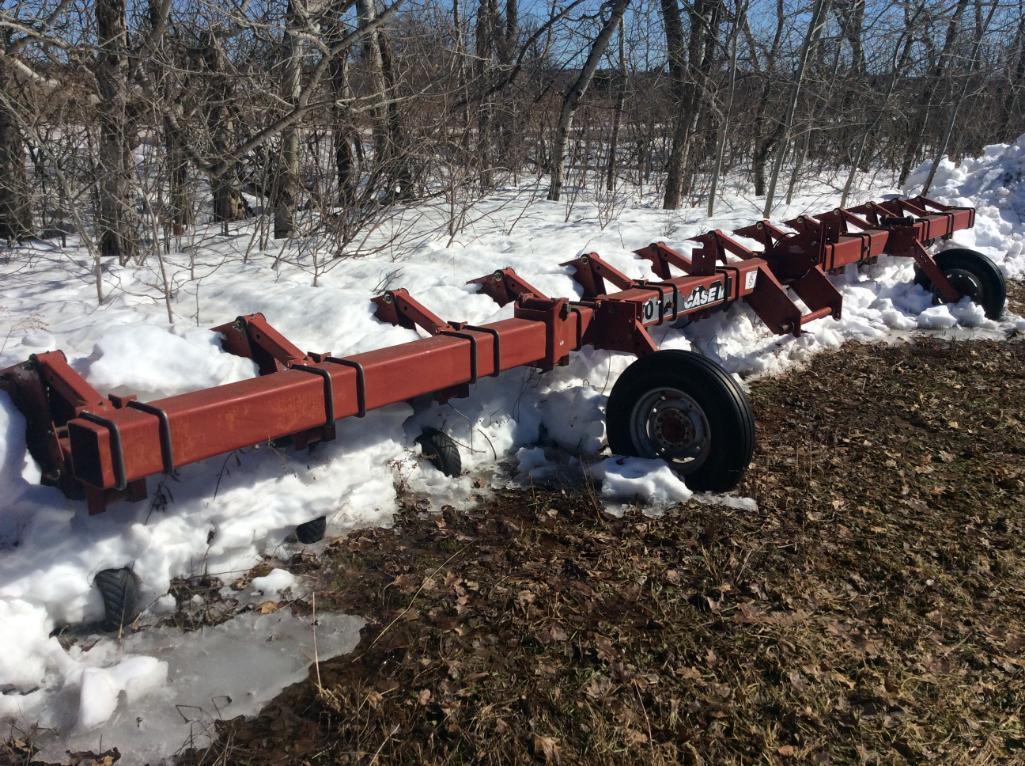 Case IH 1830 12-row 3pt mount cultivators; 30in spacing; hyd fold; s/n JAG0531224.