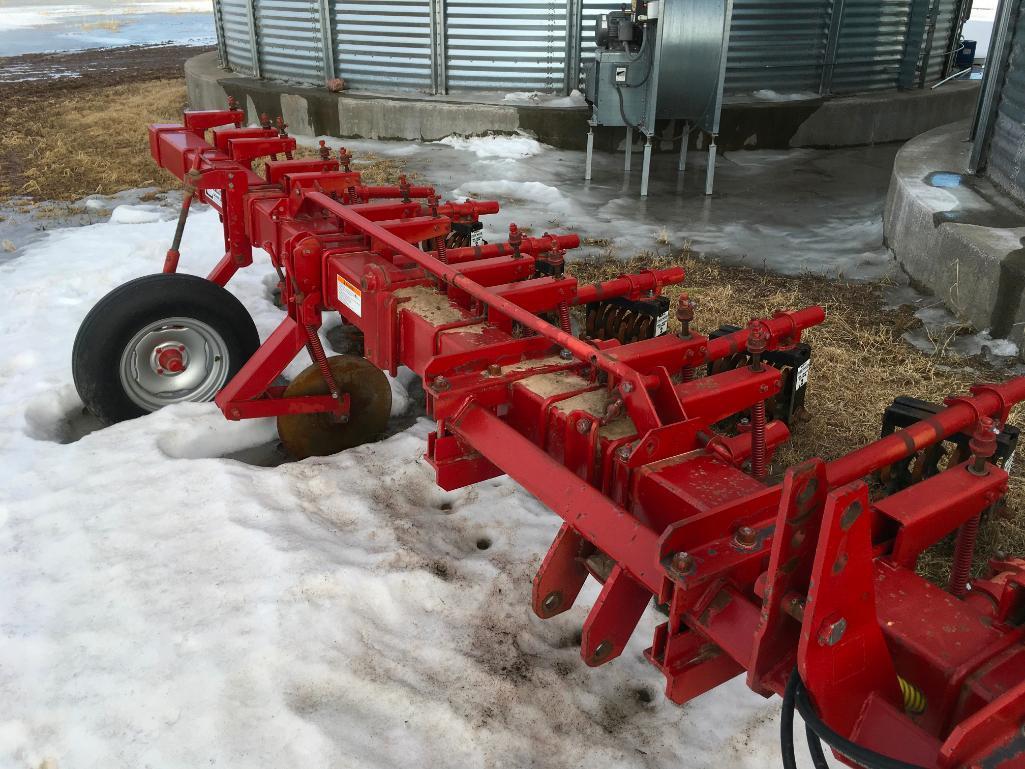 Lilliston 12-row 3pt mount rotary cultivator; 30in spacing; 4-spider units; hyd fold; gauge wheels.