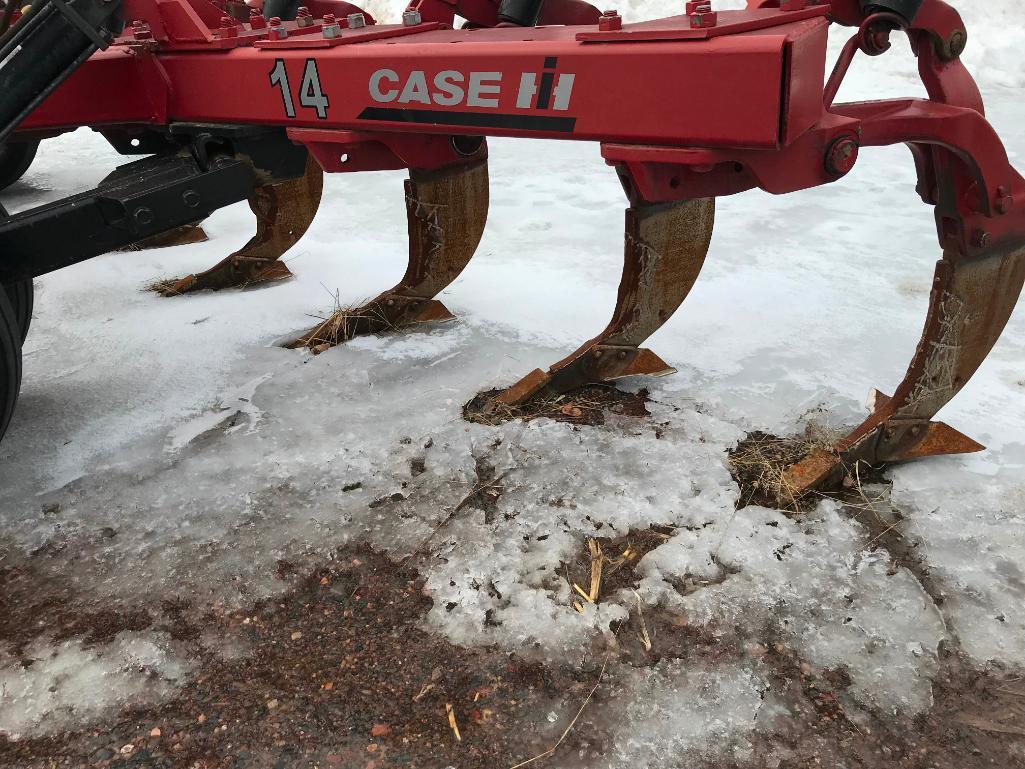 Case IH #14 9-shank v-ripper on pull type cart; spring reset shanks; s/n JAG0363298.