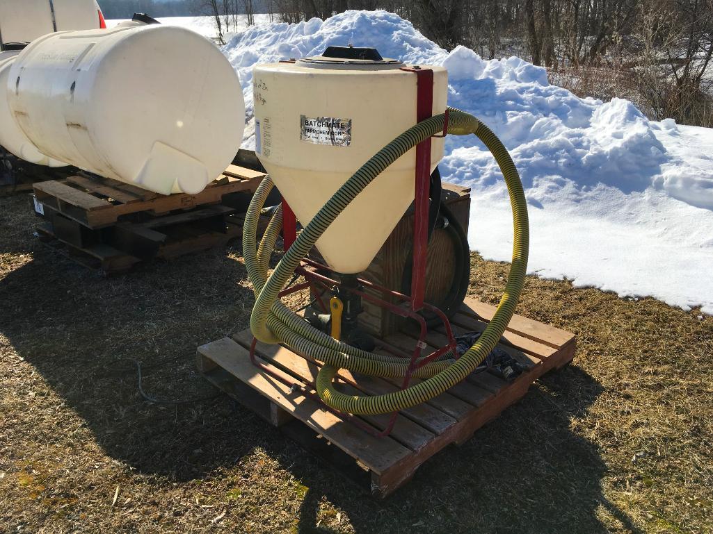 Farm Chem Batchmate chemical inductor w/ electric meter pump.