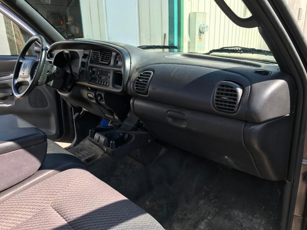 (TITLE) 2002 Dodge Ram 2500 pickup truck; 2x4; V-8 gas; auto; 8ft box; 149,485 miles; vin