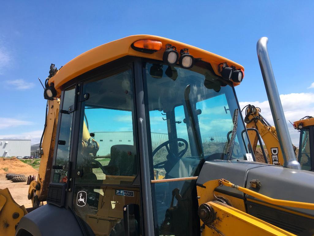 2006 John Deere 310SG tractor loader backhoe; cab w/ AC; ext hoe; powershift trans; ride control;