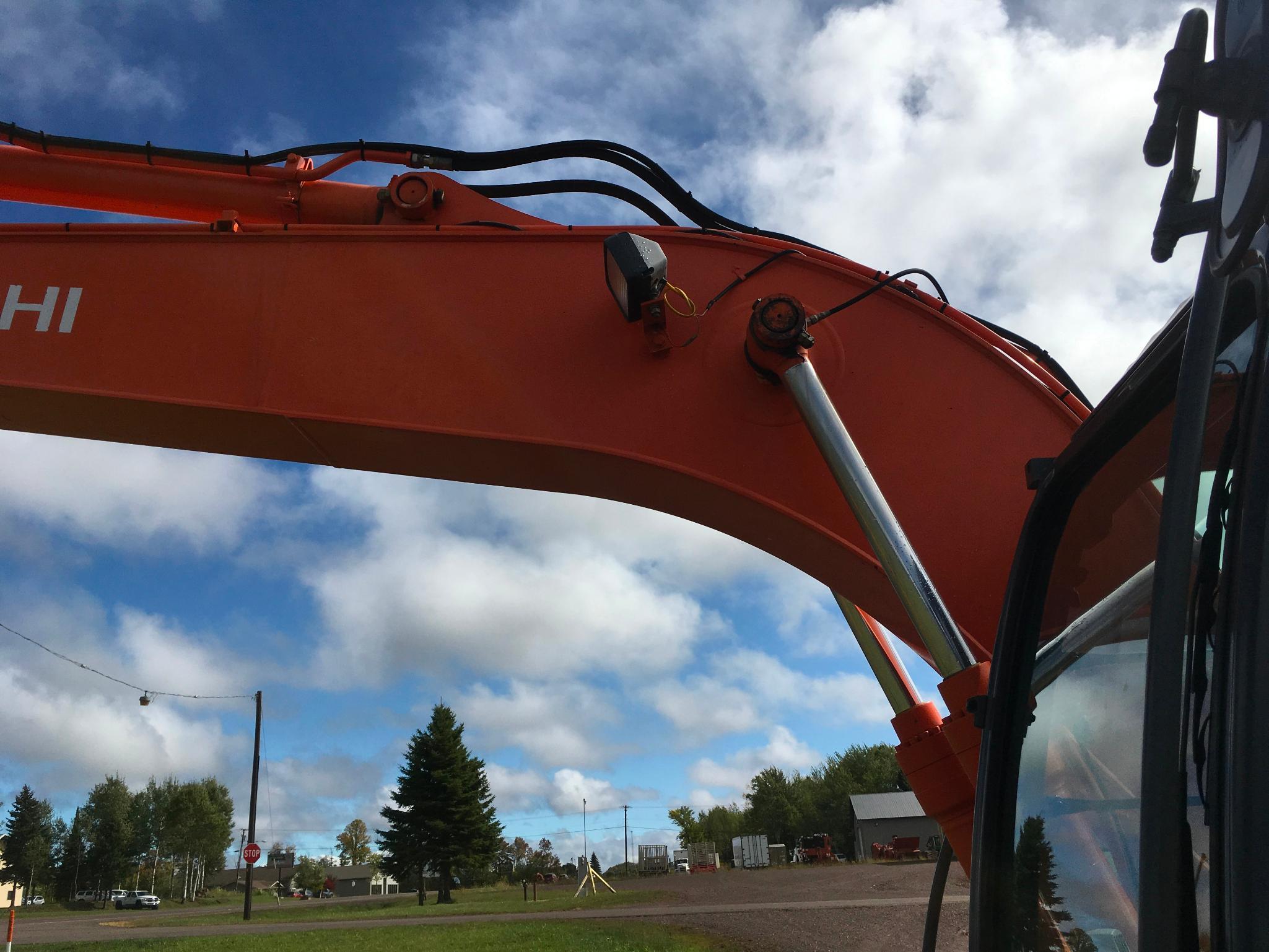 2011 Hitachi ZX 120-3 excavator; cab w/ AC; 20" pads; Isuzu engine; rear view camera; 34" pin on