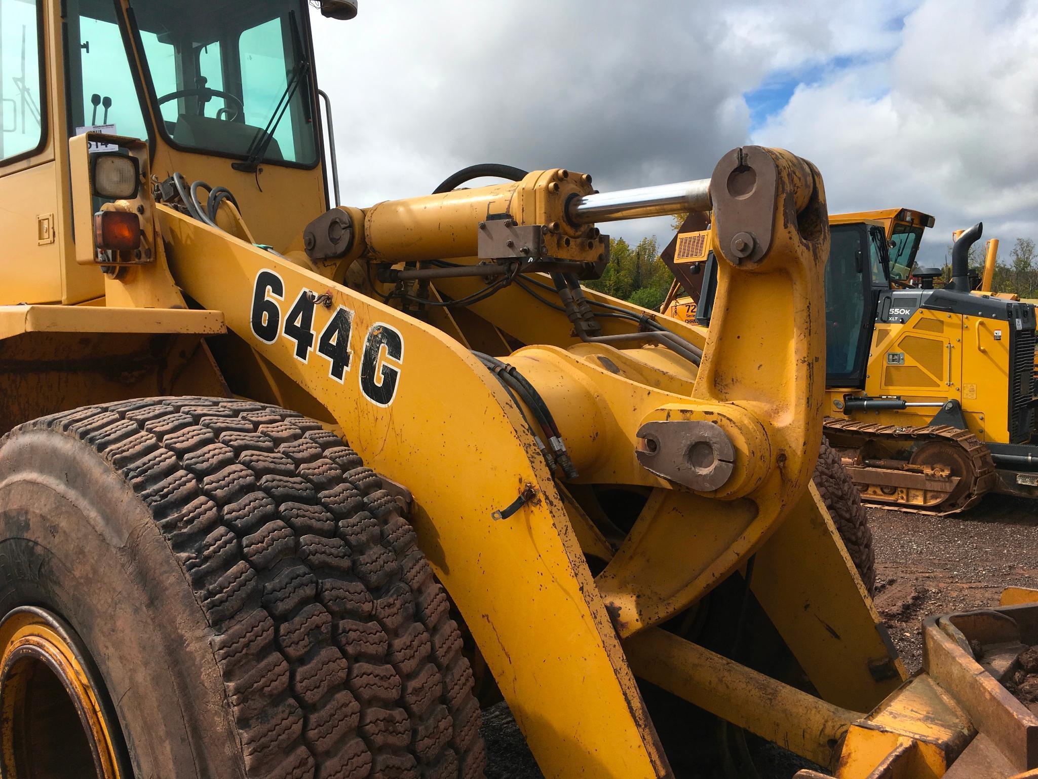 1997 John Deere 644G wheel loader; cab w/ heat; 23.5R x 25 radial tires; 3 yard ACS quick coupler