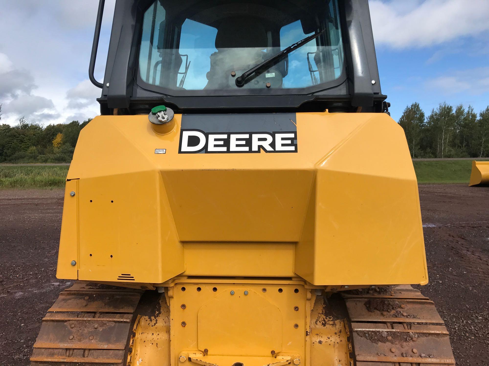 2016 John Deere 550K XLT crawler dozer; cab w/ AC; 6-way blade; hy stat trans; rear drawbar; 2,672