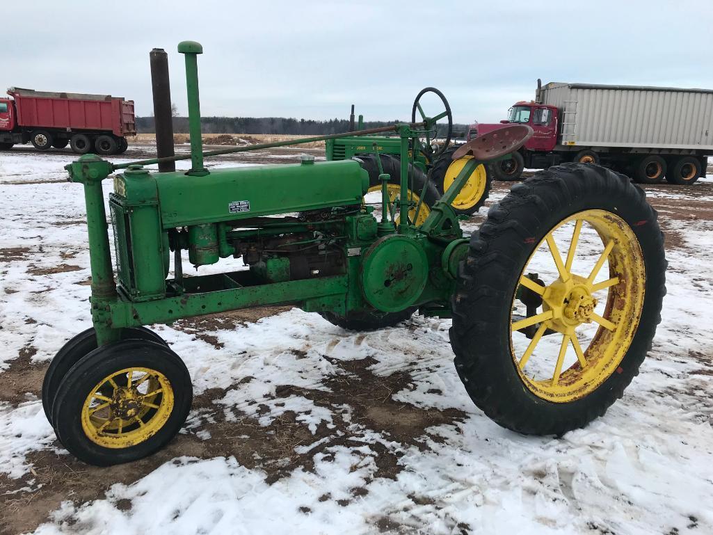 John Deere B unstyled tractor; 11-36 tires; NF; non running; ran when parked; s/n B13647.