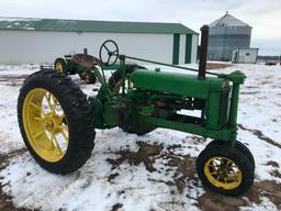 John Deere B unstyled tractor; 11-36 tires; NF; non running; ran when parked; s/n B13647.