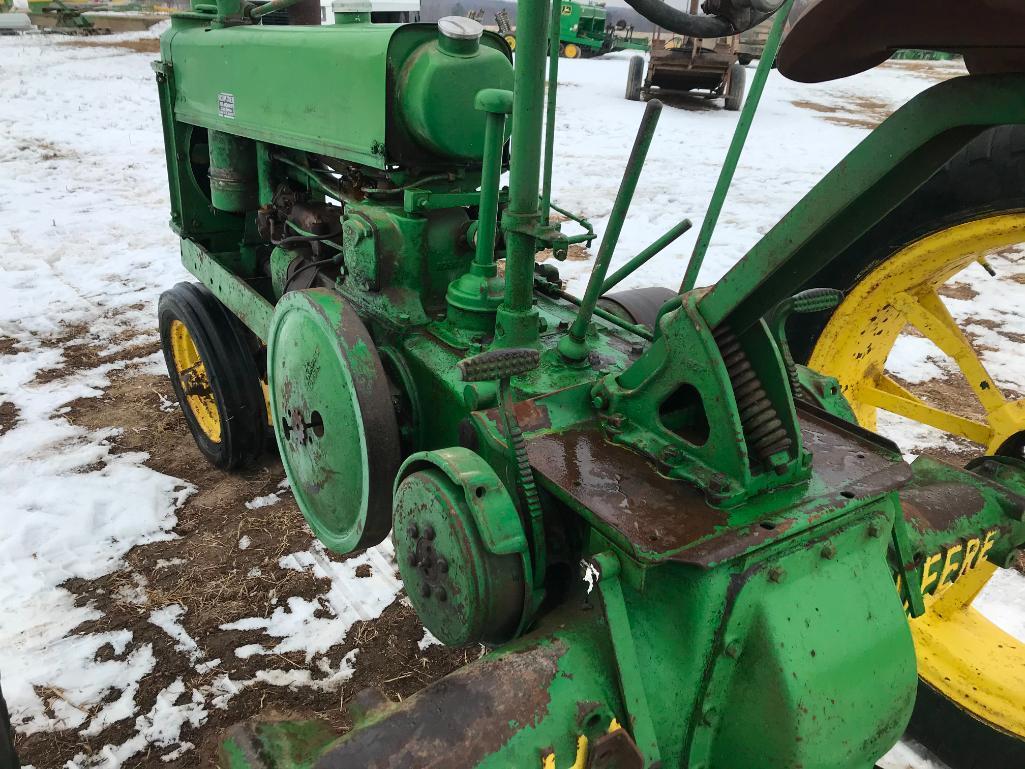 John Deere B unstyled tractor; 11-36 tires; NF; non running; ran when parked; s/n B13647.