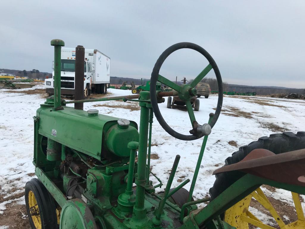 John Deere B unstyled tractor; 11-36 tires; NF; non running; ran when parked; s/n B13647.