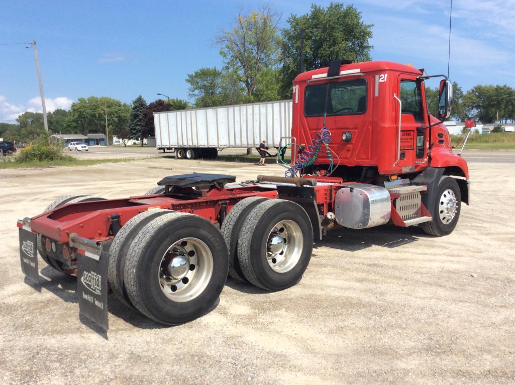 (TITLE) 2015 Mack CXU 613 tandem axle day cab tractor; Mack MP8-445C 12.8L engine; Mack M Drive auto