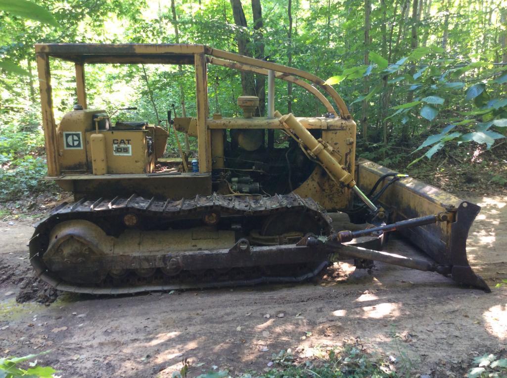 1969 Caterpillar D5 crawler dozer; outside blade; canopy w/ sweeps; s/n 96J1640; (Needs Right