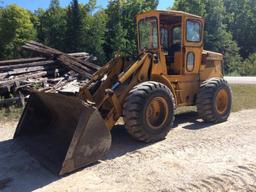 1970 John Deere 644 wheel loader; 17.5 x 25 tires; s/n 113163T; (Engine Smokes).