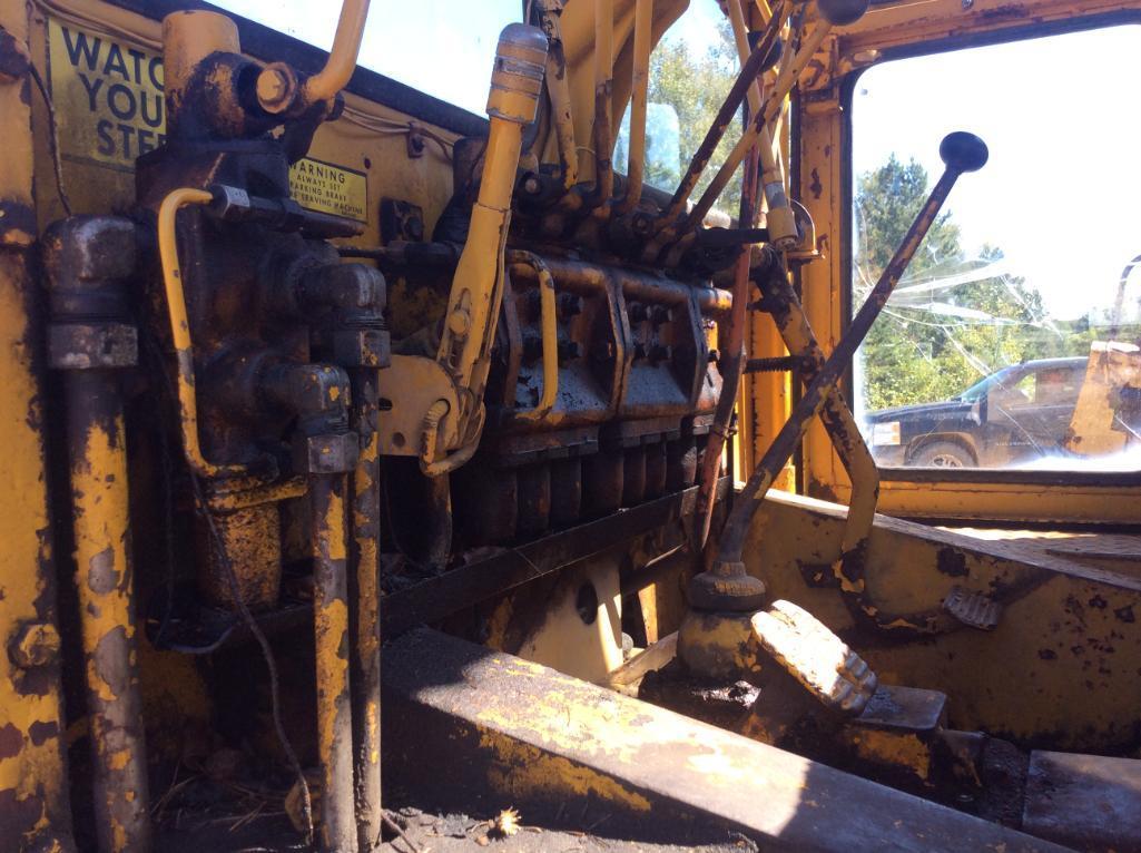 Austin Western 3566 motor grader; Detroit diesel; side shift moldboard; s/n 6408.