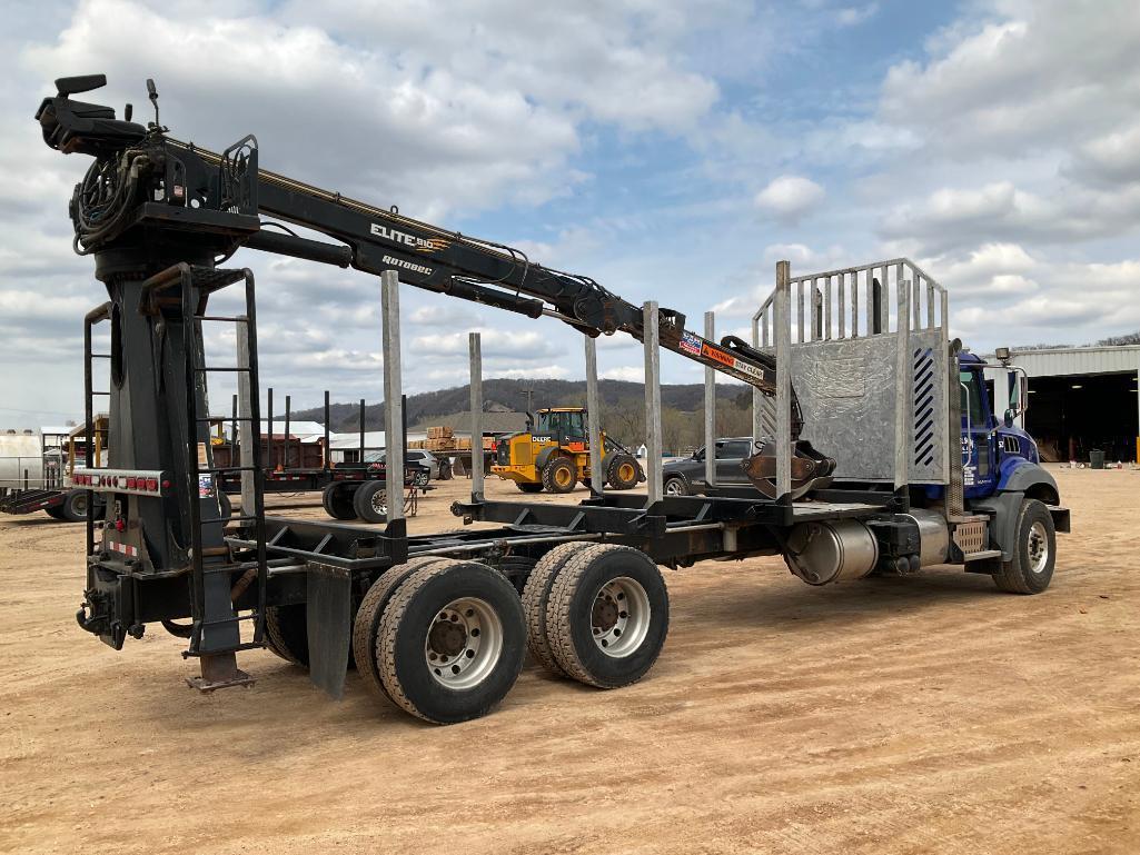 (TITLE) 2017 Mack GU 813 tandem axle log truck; Mack MP8 445 C 12.8 litre engine; Maxi Torque ES 10