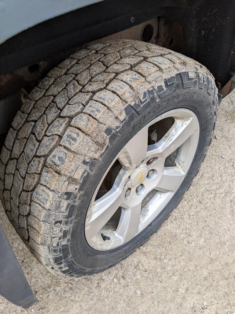 (TITLE) 2014 Chevrolet 1500 Silverado LT 4x4 double cab pickup truck; 5.3 L engine; 223,648 miles