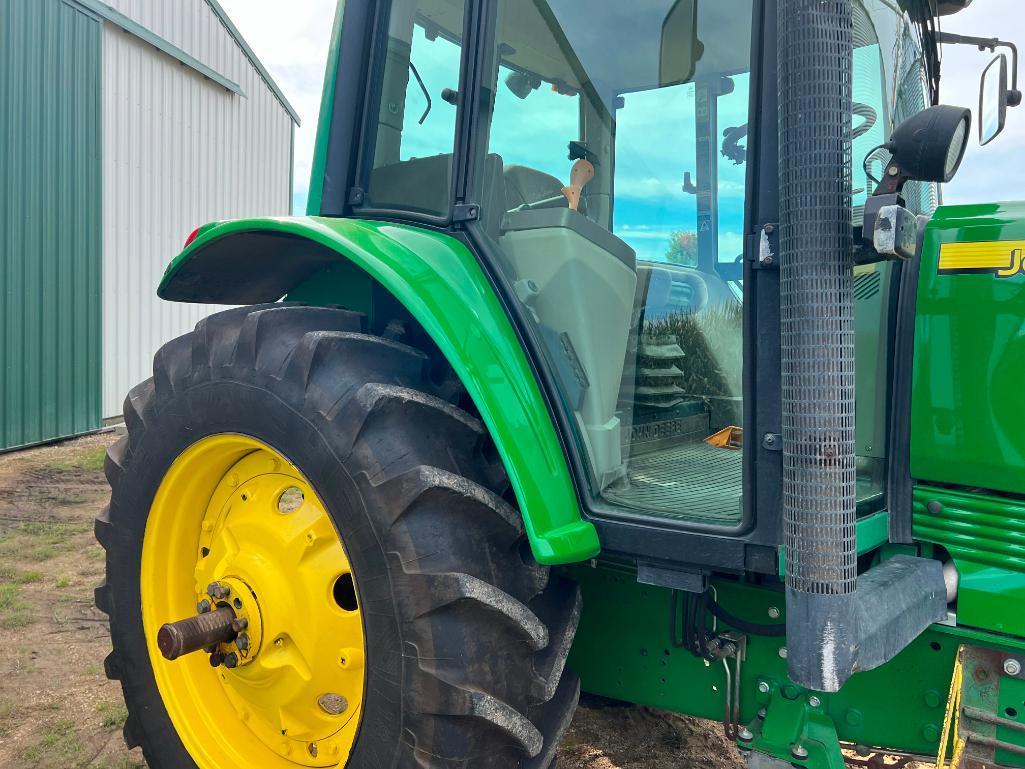 2005 John Deere 7320 tractor, CHA, 24 speed Power Quad trans w/ LHR, Michelin 18.4 x 38 rear tires,