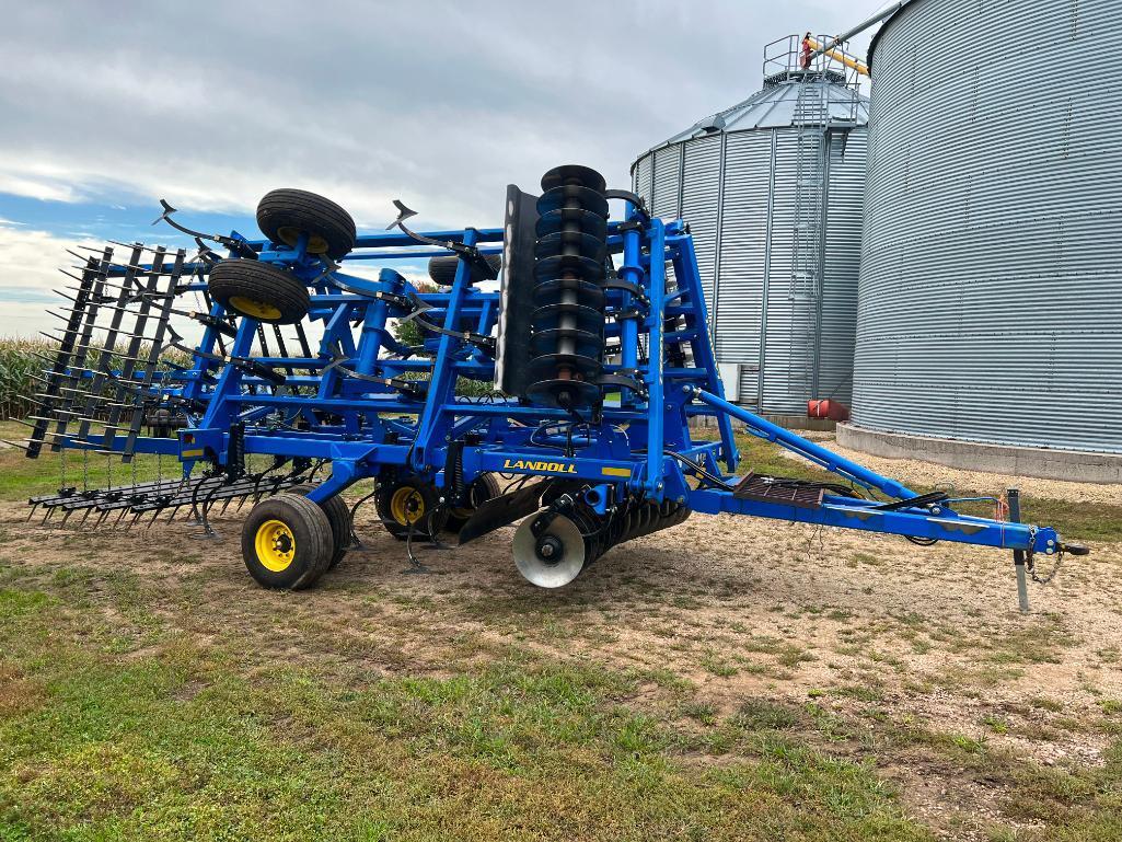 2014 Landoll 8530-22 22' soil finisher, rock flex disk gang, 5 bar spike harrow, walking tandem base