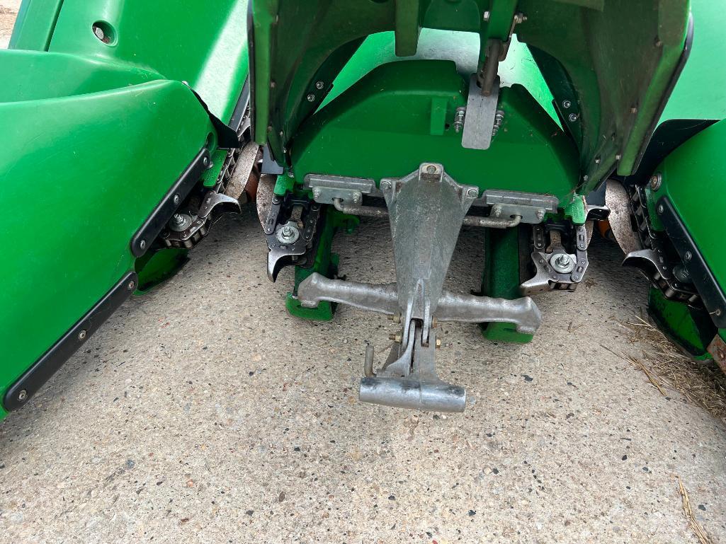 2015 John Deere 606C Stalk Master 6-row chopping corn head, hyd. deck plates, knife rolls, transport