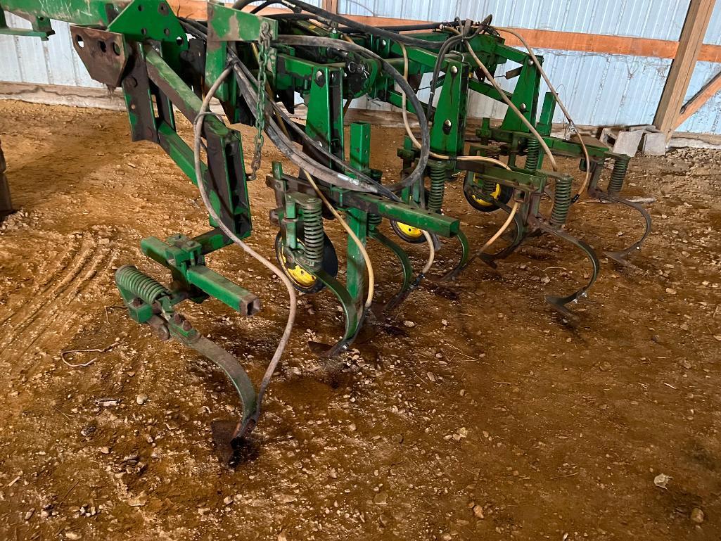 John Deere 725 6-row front mount cultivator, brackets for John Deere 4240 tractor, set up to side