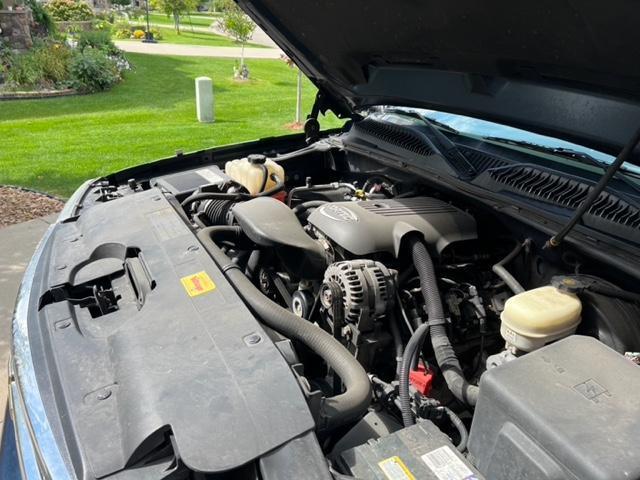 2006 Chevy 1500 Silverado pickup truck, 4 x 4, crew cab, 5.3L gas engine, auto trans, 174,902 miles,