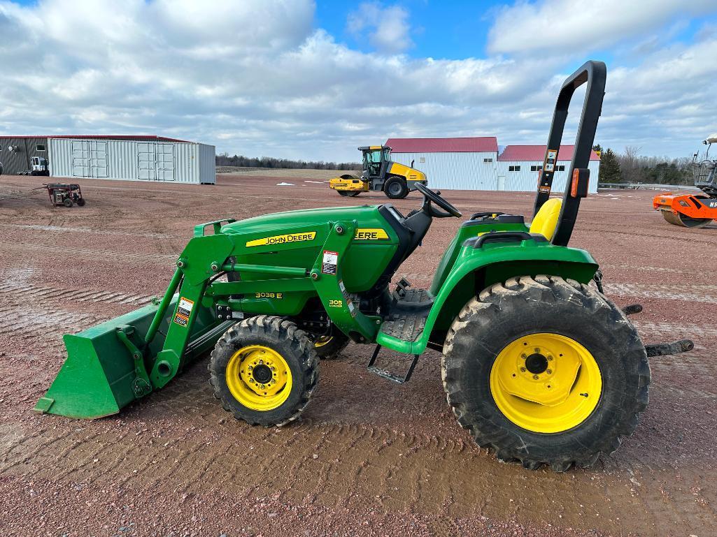 2010 John Deere 3038E compact tractor, open station, 4x4, John Deere 305 loader, hydro trans, R4