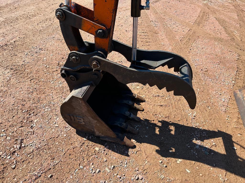 Takeuchi F3 Tiger excavator, OROPS, steel tracks, hyd thumb, front blade, runs & operates, 3,773 hrs