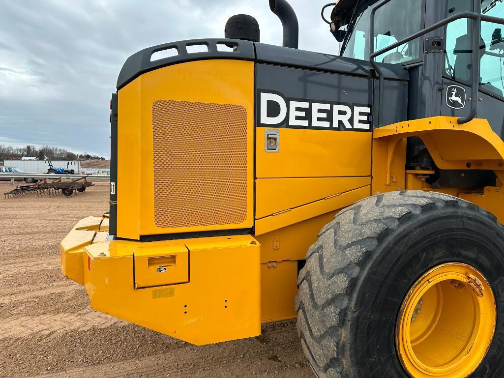 2017 John Deere 724K wheel loader, cab w/AC, 23.5x25 tires, 4-speed powershift trans, GP bucket, 3rd