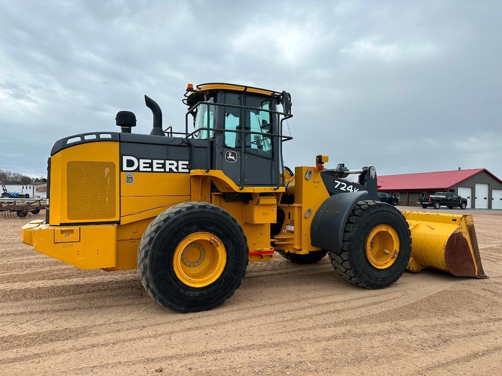 2017 John Deere 724K wheel loader, cab w/AC, 23.5x25 tires, 4-speed powershift trans, GP bucket, 3rd