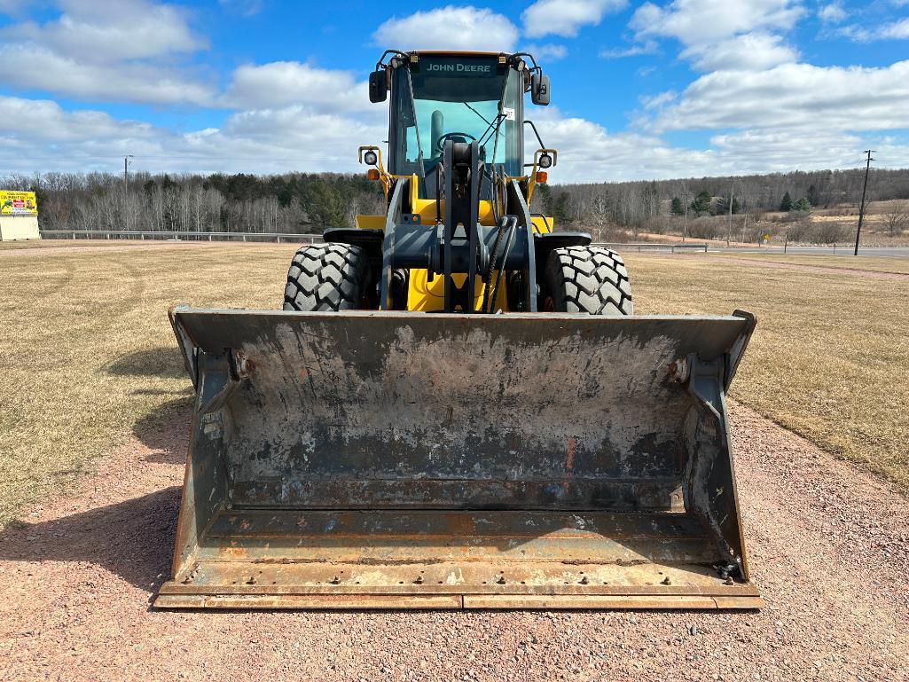 2018 John Deere 544K II wheel loader, cab w/ AC, 20.5x25 tires, 4-spd powershift trans, JRB quick