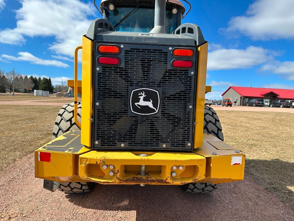 2018 John Deere 544K II wheel loader, cab w/ AC, 20.5x25 tires, 4-spd powershift trans, JRB quick