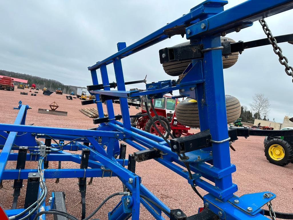 2012 Landoll 9630-20 20" field cultivator, walking tandem wheels, 5-bar spike harrow, transport