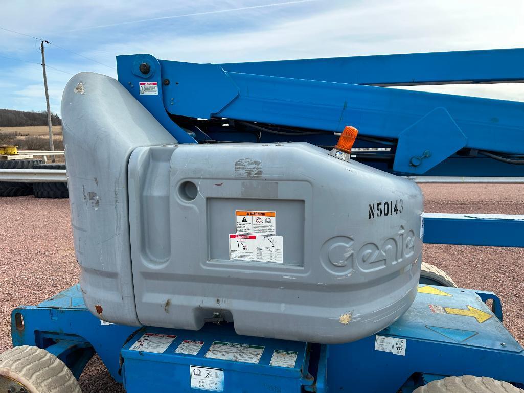 2007 Genie Z-40/23N boom lift, electric powered, 40' lift, jib, swivel basket, operational, 828 hrs