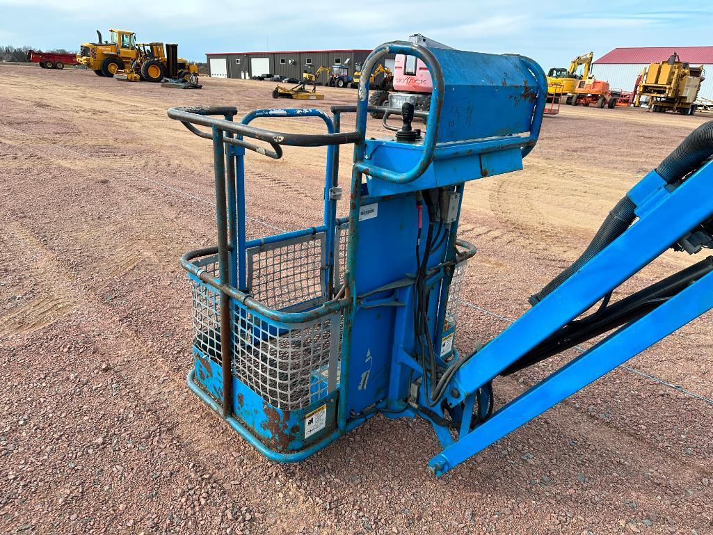 2007 Genie Z-40/23N boom lift, electric powered, 40' lift, jib, swivel basket, operational, 828 hrs