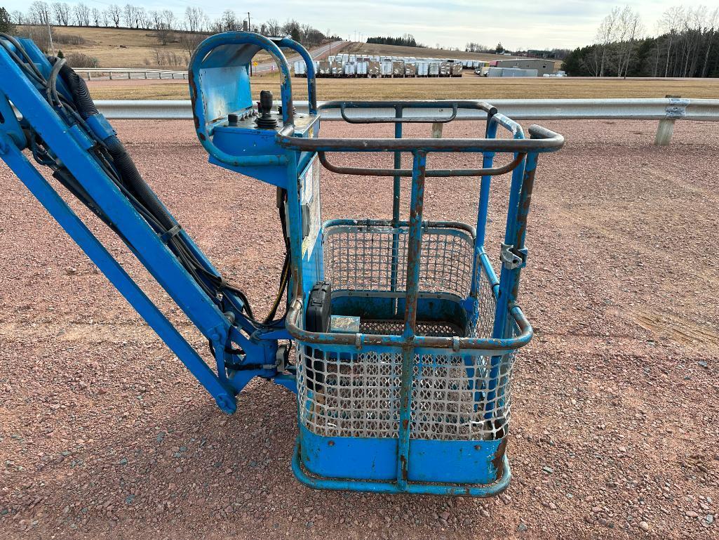 2007 Genie Z-40/23N boom lift, electric powered, 40' lift, jib, swivel basket, operational, 828 hrs