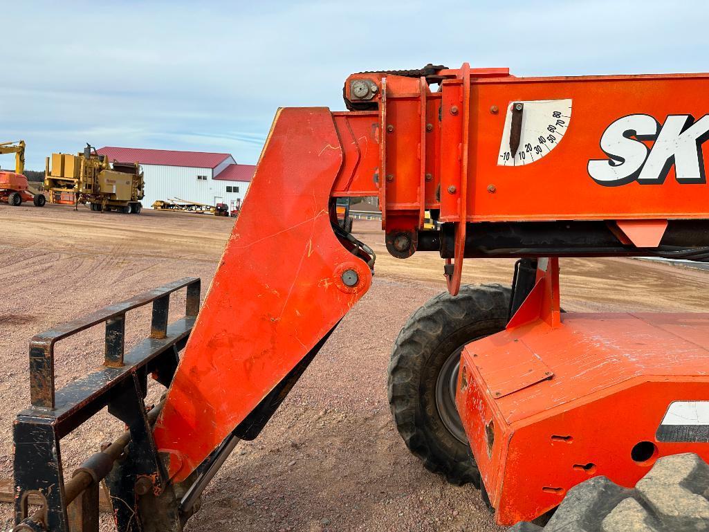 2006 Skytrak 6042 telehandler, OROPS, 4x4, 6,000 lb. capacity, 42' lift, Cummins diesel engine,