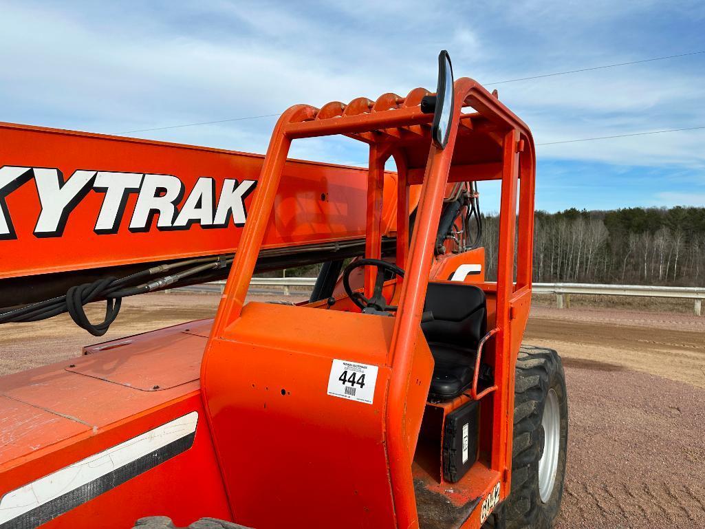 2006 Skytrak 6042 telehandler, OROPS, 4x4, 6,000 lb. capacity, 42' lift, Cummins diesel engine,