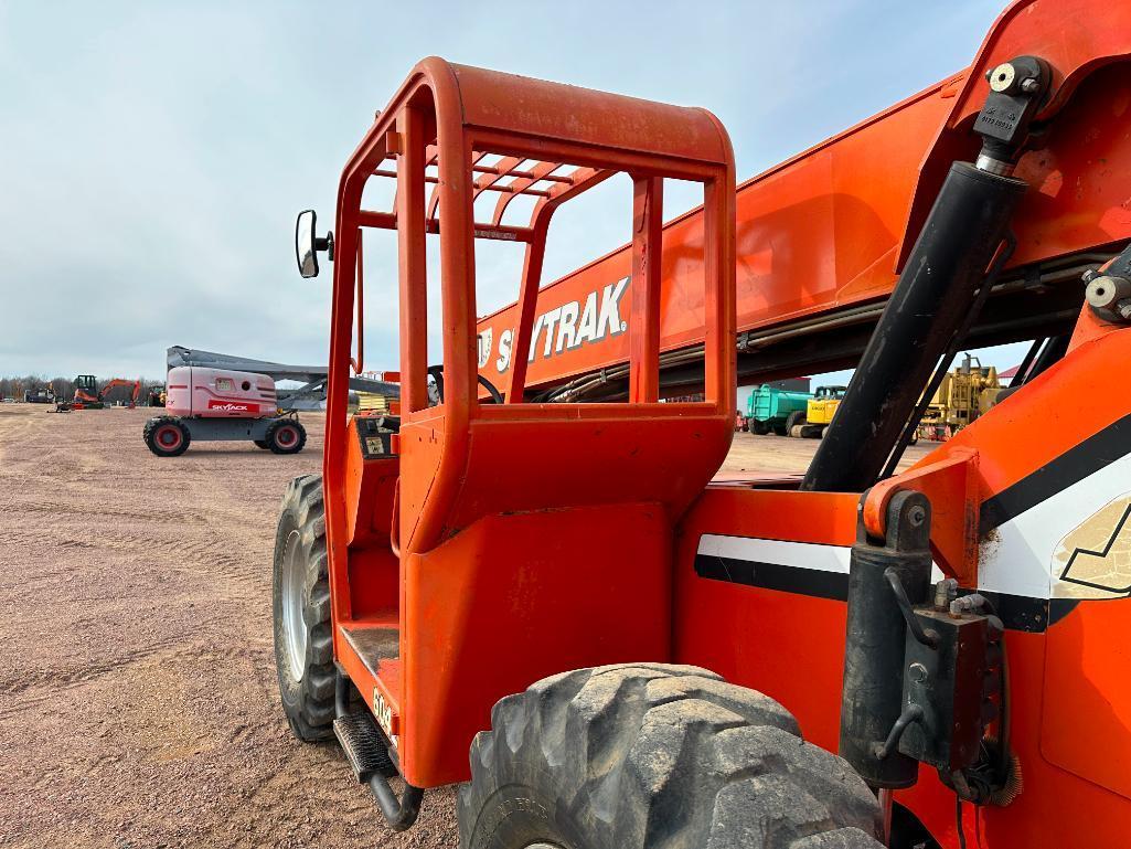 2006 Skytrak 6042 telehandler, OROPS, 4x4, 6,000 lb. capacity, 42' lift, Cummins diesel engine,