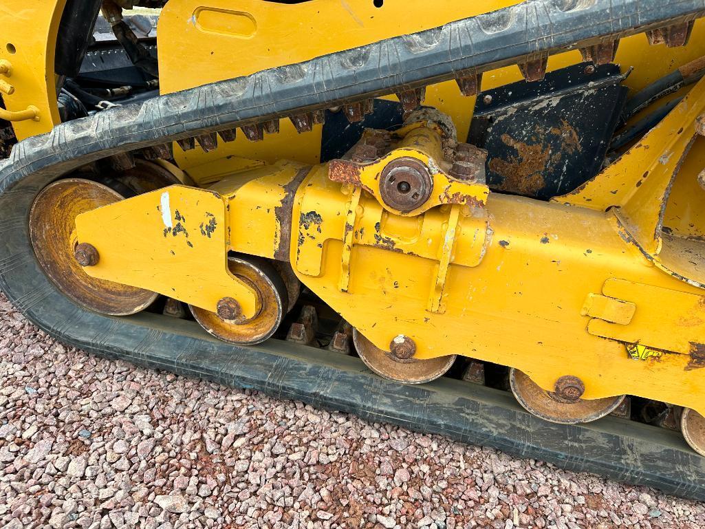 2019 Cat 249D track skid steer, cab w/AC, 12" tracks, aux hyds, hyd quick coupler, bucket, pilot