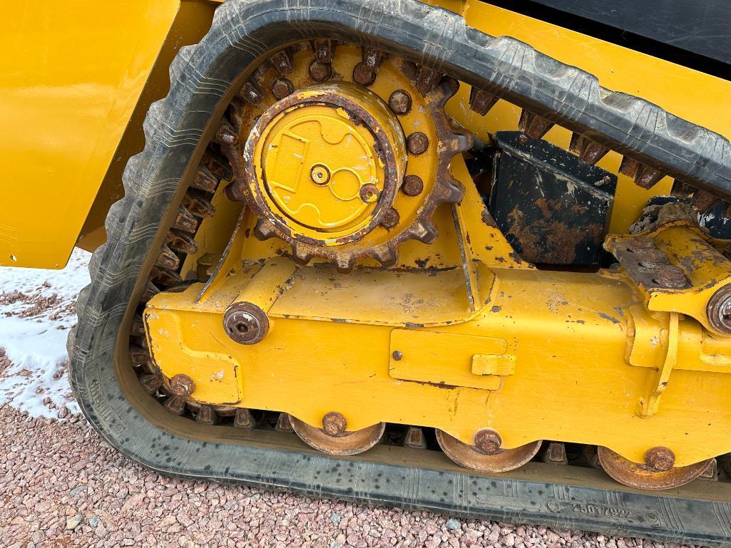 2019 Cat 249D track skid steer, cab w/AC, 12" tracks, aux hyds, hyd quick coupler, bucket, pilot