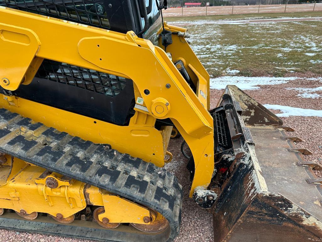 2019 Cat 249D track skid steer, cab w/AC, 12" tracks, aux hyds, hyd quick coupler, bucket, pilot