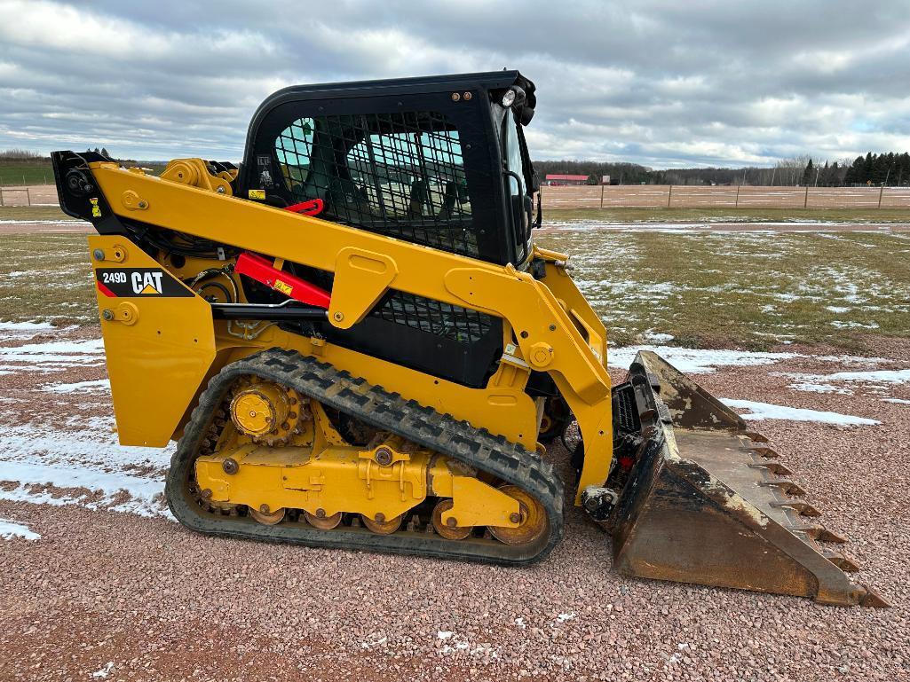 2019 Cat 249D track skid steer, cab w/AC, 12" tracks, aux hyds, hyd quick coupler, bucket, pilot