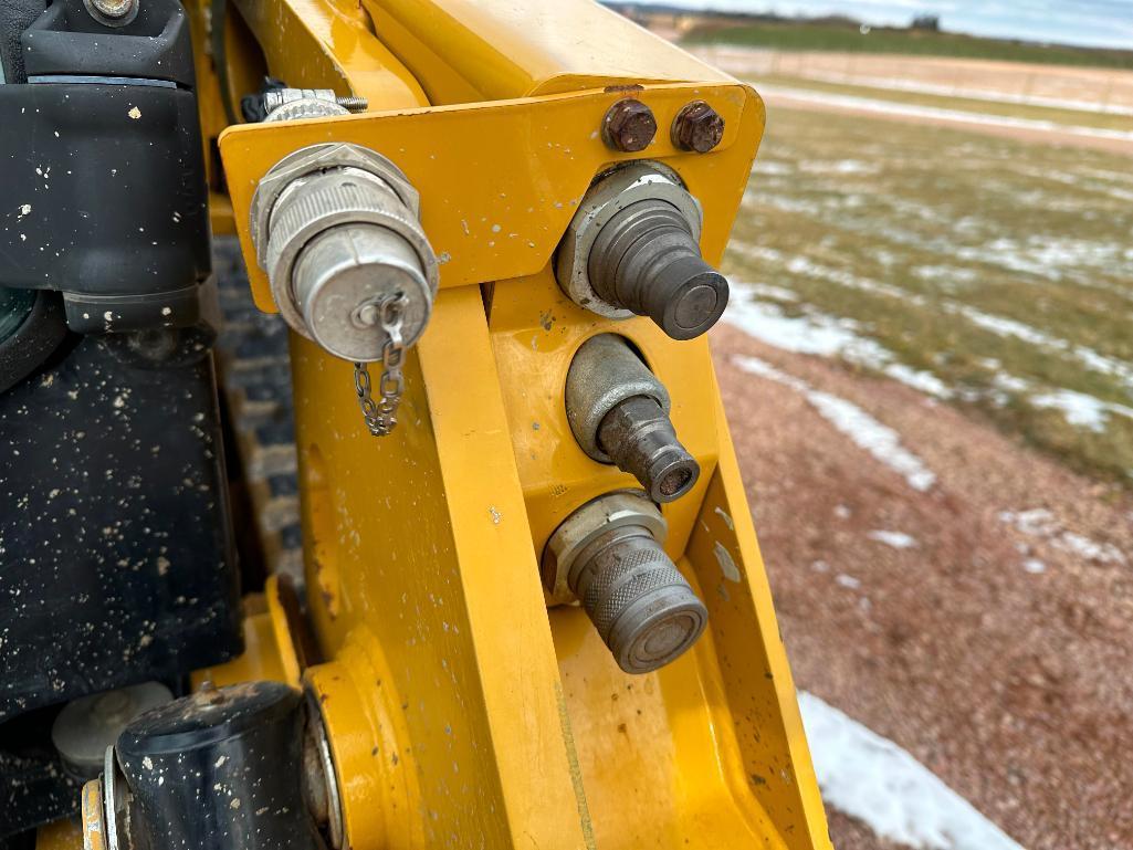 2019 Cat 249D track skid steer, cab w/AC, 12" tracks, aux hyds, hyd quick coupler, bucket, pilot