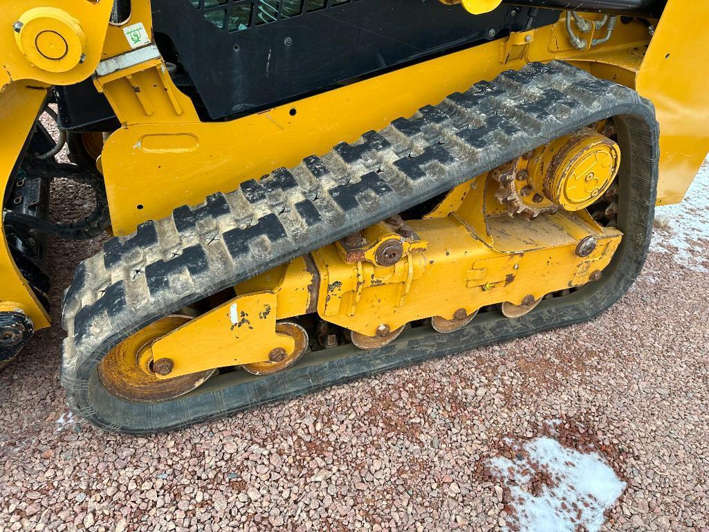 2019 Cat 249D track skid steer, cab w/AC, 12" tracks, aux hyds, hyd quick coupler, bucket, pilot