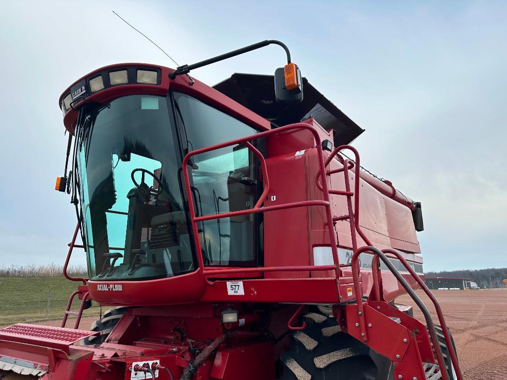 1995 Case IH 2166 combine, CHA, 30.5L-32 drive tires, 3-spd hydro trans, Cummins diesel engine,