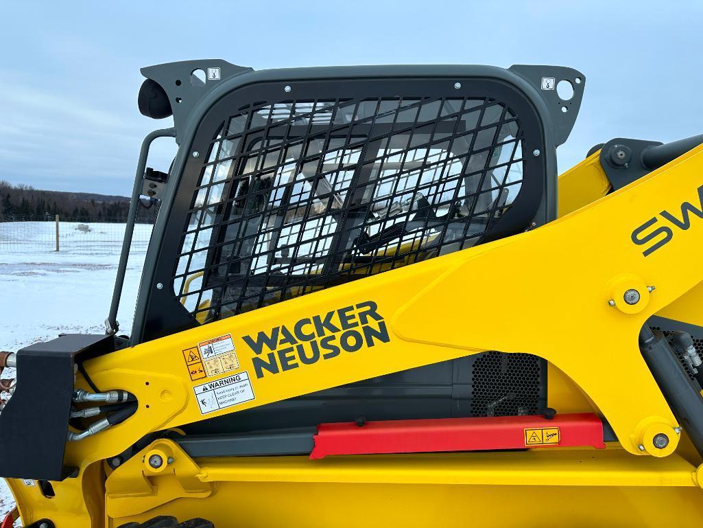 2015 Wacker Neuson SW28 skid steer, cab w/AC, high flow aux hyds, 2-spd, hyd quick coupler, Perkins