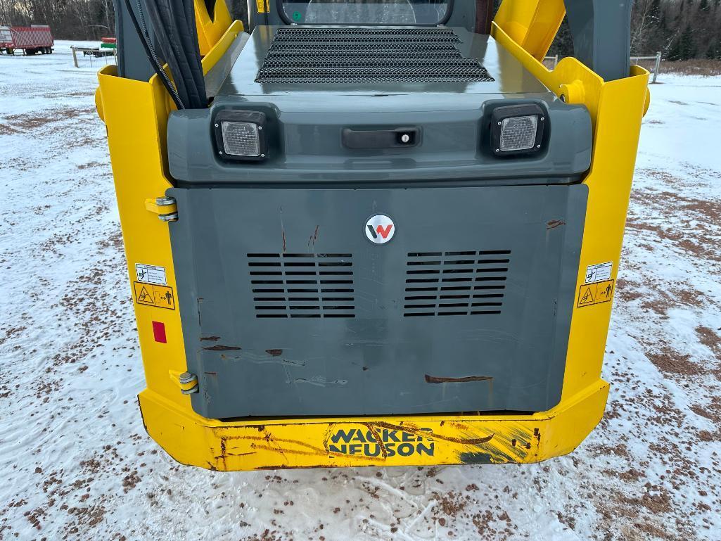 2015 Wacker Neuson SW28 skid steer, cab w/AC, high flow aux hyds, 2-spd, hyd quick coupler, Perkins