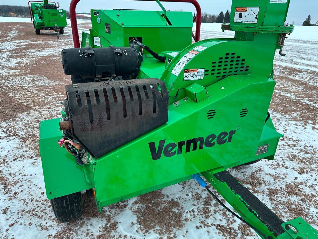 2016 Vermeer BC700XL portable wood chipper, Kohler gas engine, 6" feed opening, hyd roll feed,