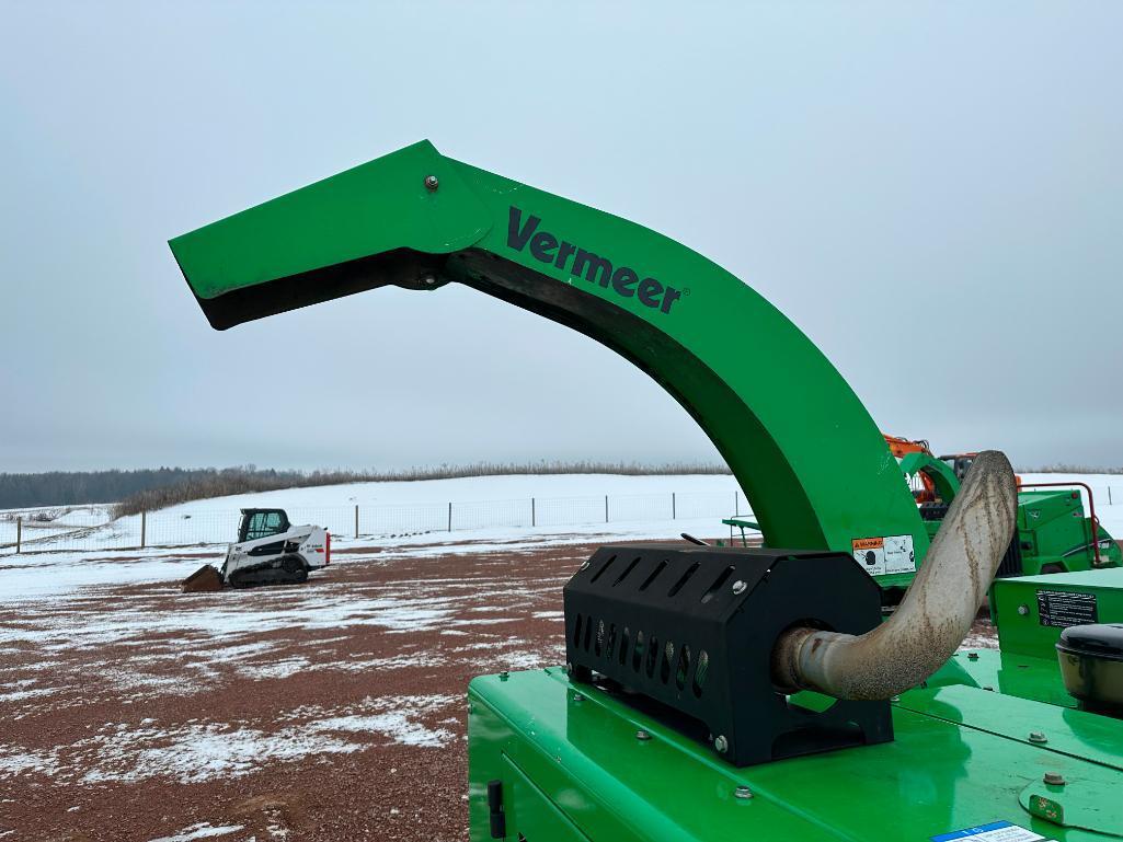 2018 Vermeer BC1000XL portable wood chipper, Deutz diesel engine, 12" feed opening, hyd roll feed,