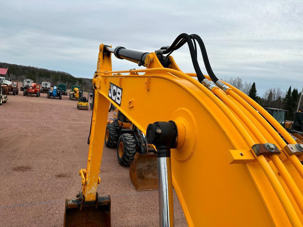 2017 JCB JS131LC excavator, cab w/AC, 20" track pads, 8'2" stick, pattern changer, 40" bucket, air