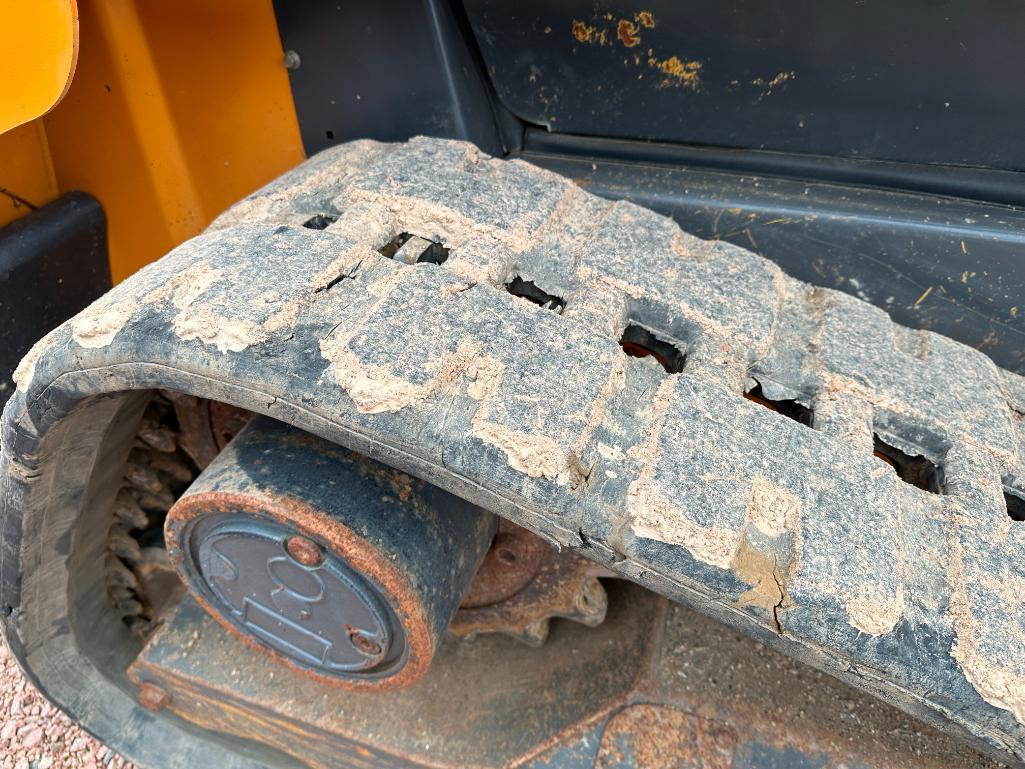 2016 Case TR270 track skid steer, cab w/AC, 12 1/2" rubber tracks, aux hyds, bucket, pilot controls,